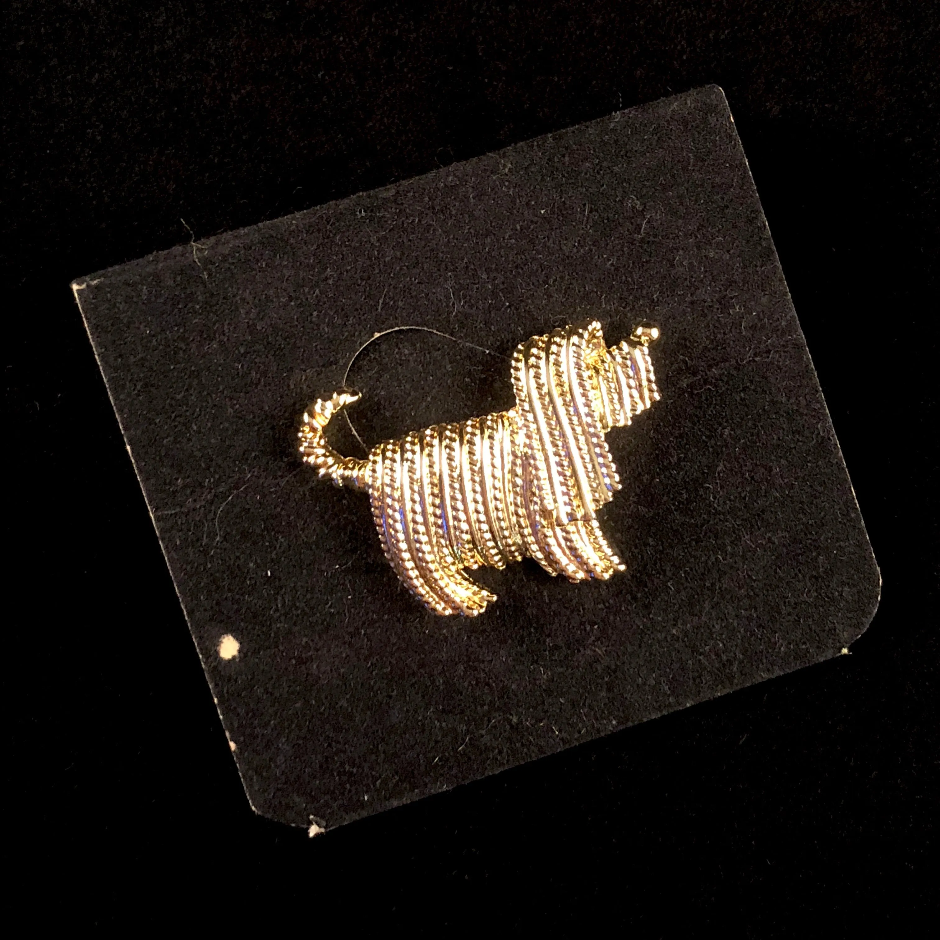 1970 Sarah Coventry Shaggy Dog Brooch