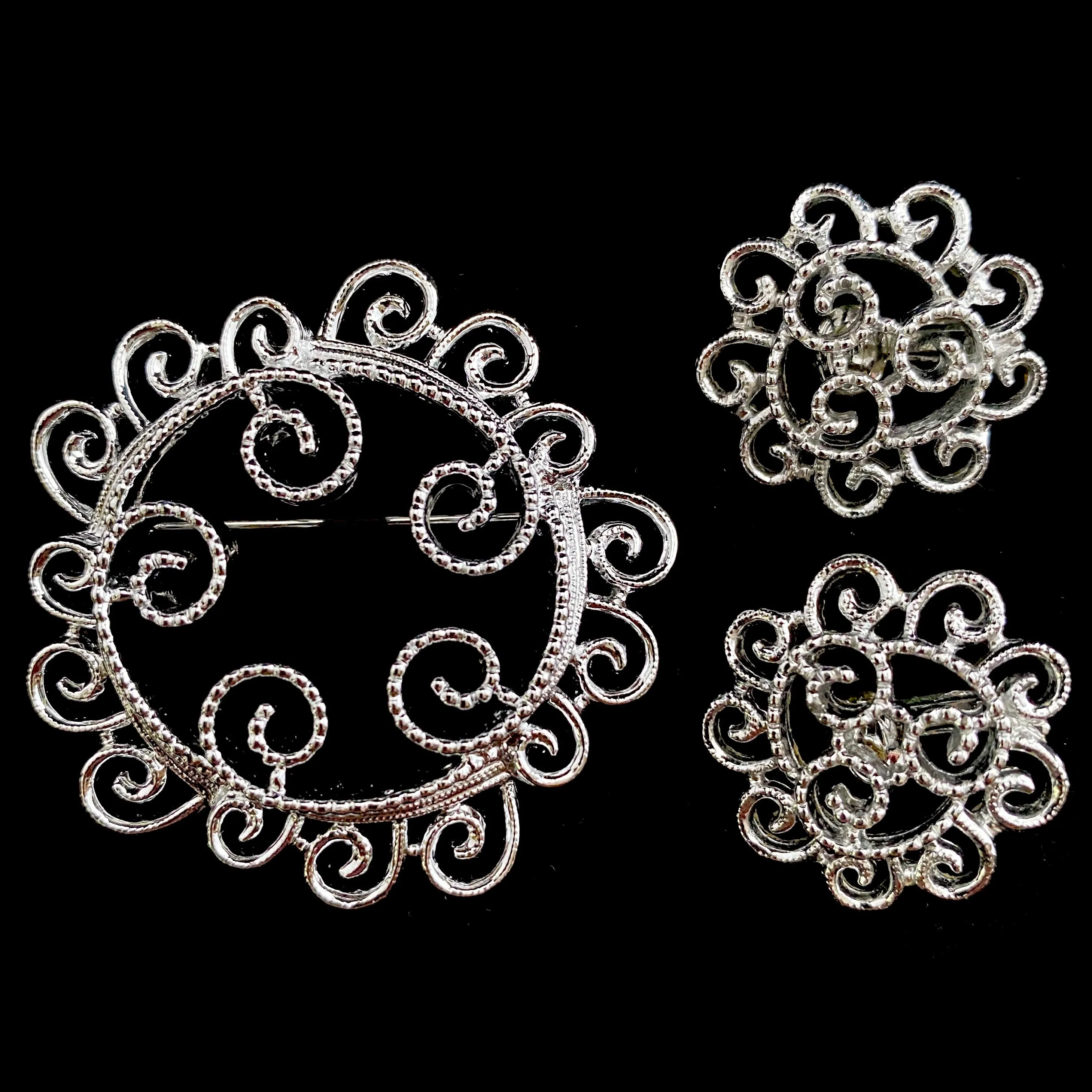 1971 Sarah Coventry Silvery Mist Brooch & Earring Set