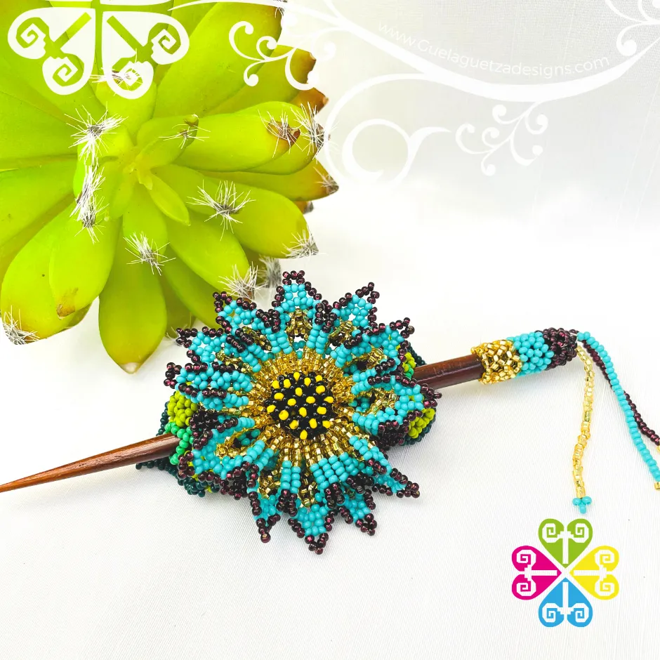 Beaded Daysi Hair Brooch