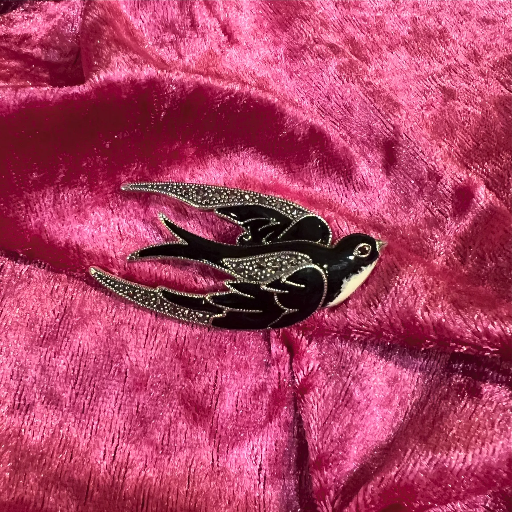 Black enamel Bird Brooch silver Marcasite