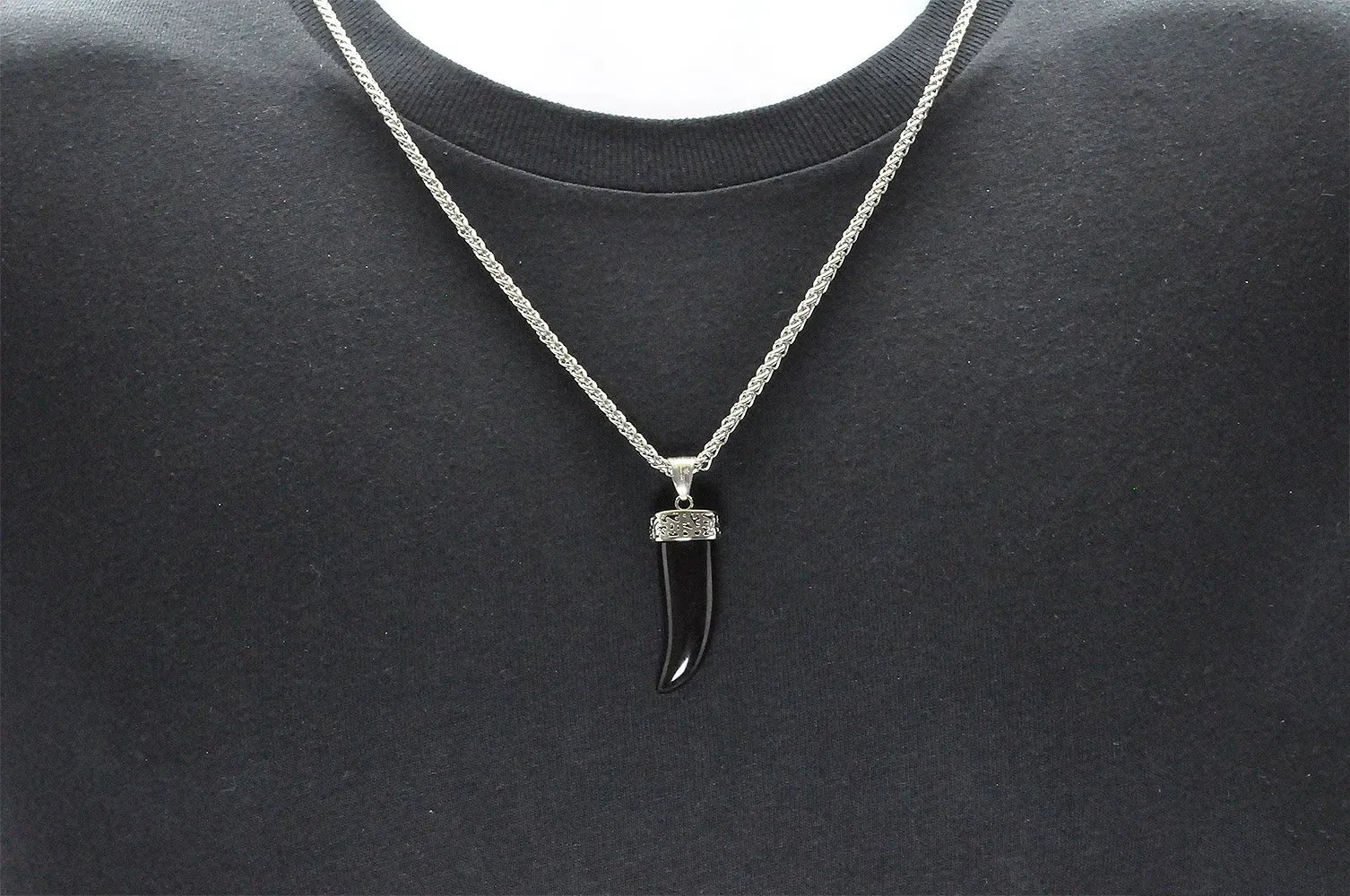 Blackjack Men's Onyx Horn Necklace SS BJP163ON