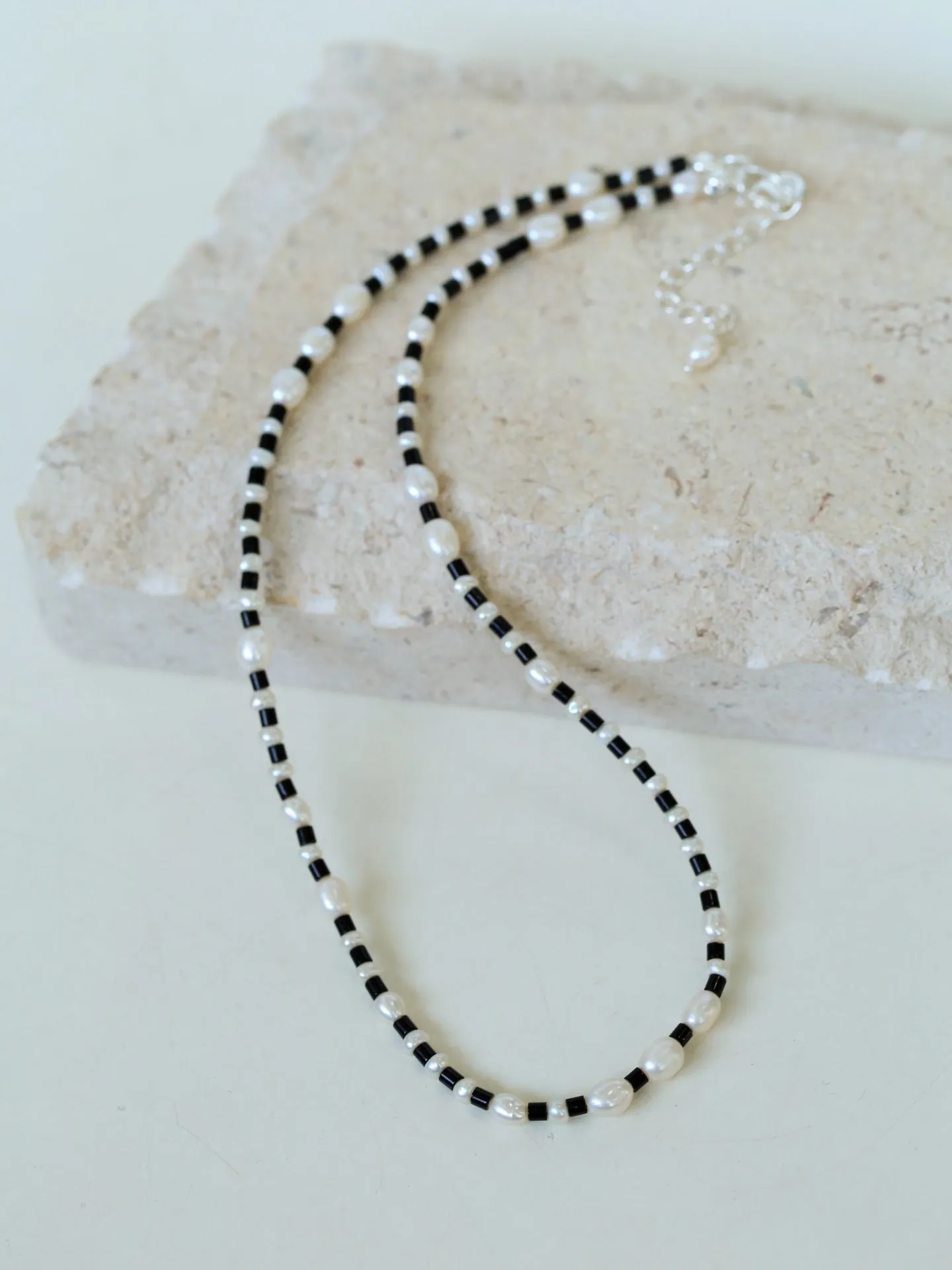 Dark Tide Black and White Pearl Necklace