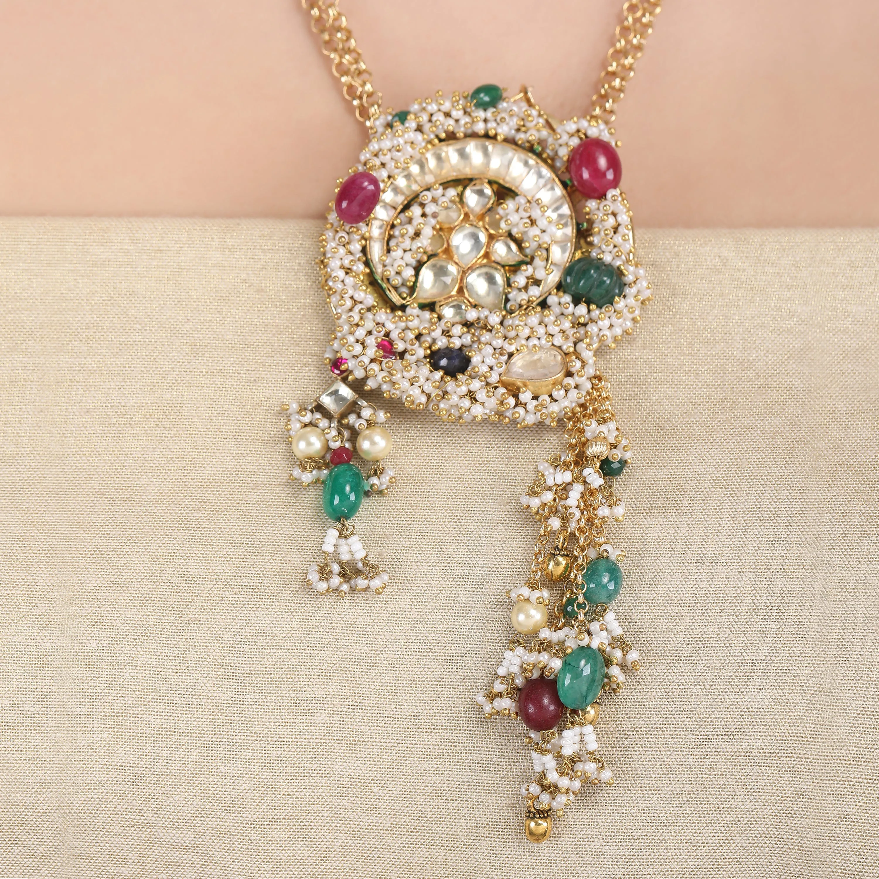 GUTHAI  PRAGYA NECKLACE SET