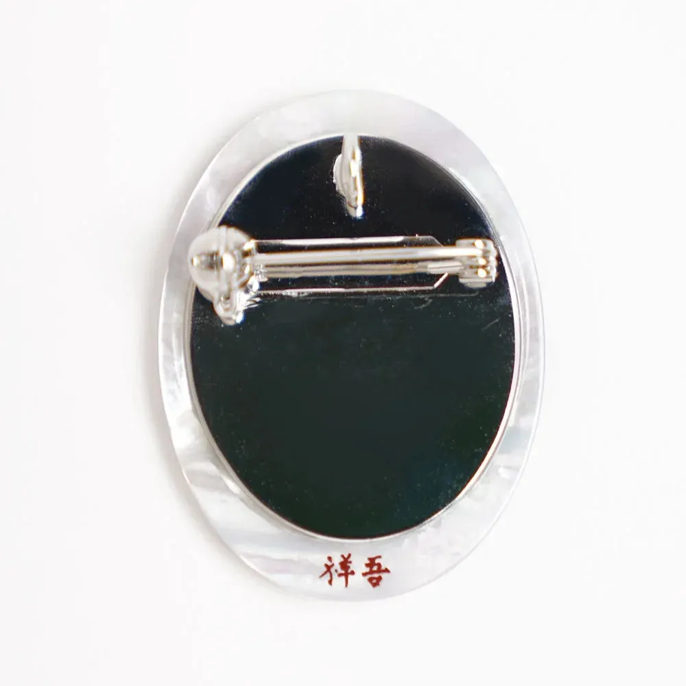 Maki-e Urushi Lacquer Brooch - White South Sea Pearl Shell / Frog and Maple -, Traditional Japanese Urushi Lacquer Jewelry