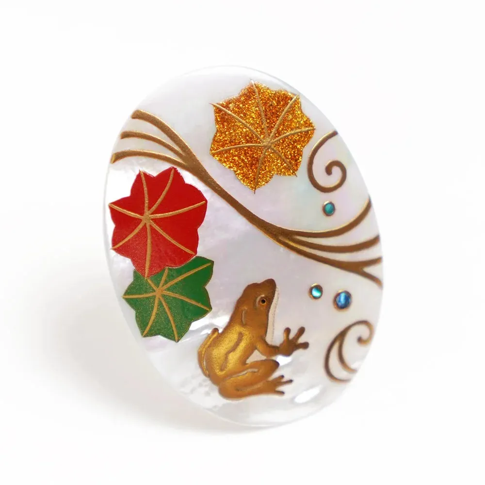 Maki-e Urushi Lacquer Brooch - White South Sea Pearl Shell / Frog and Maple -, Traditional Japanese Urushi Lacquer Jewelry