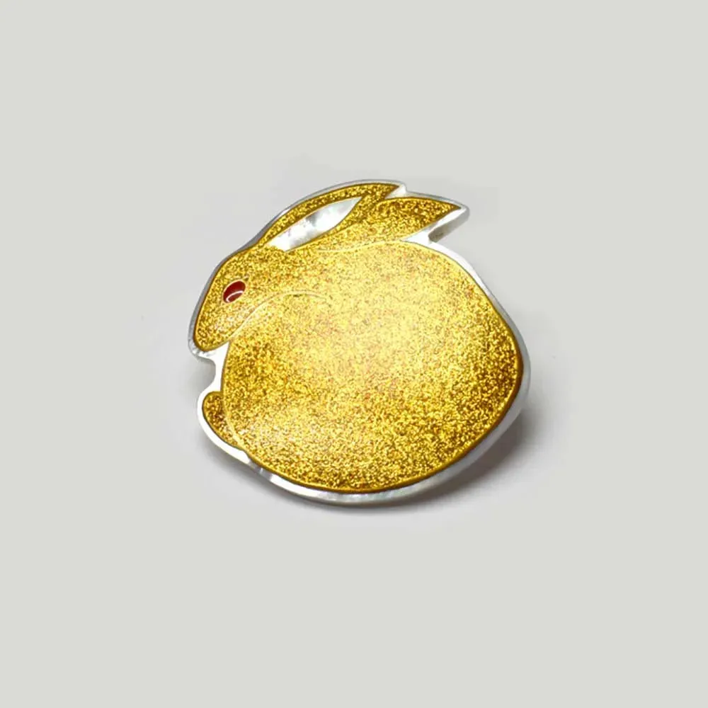 Maki-e Urushi Lacquer Brooch - White South Sea Pearl Shell / Rabbit -, Traditional Japanese Urushi Lacquer Jewelry