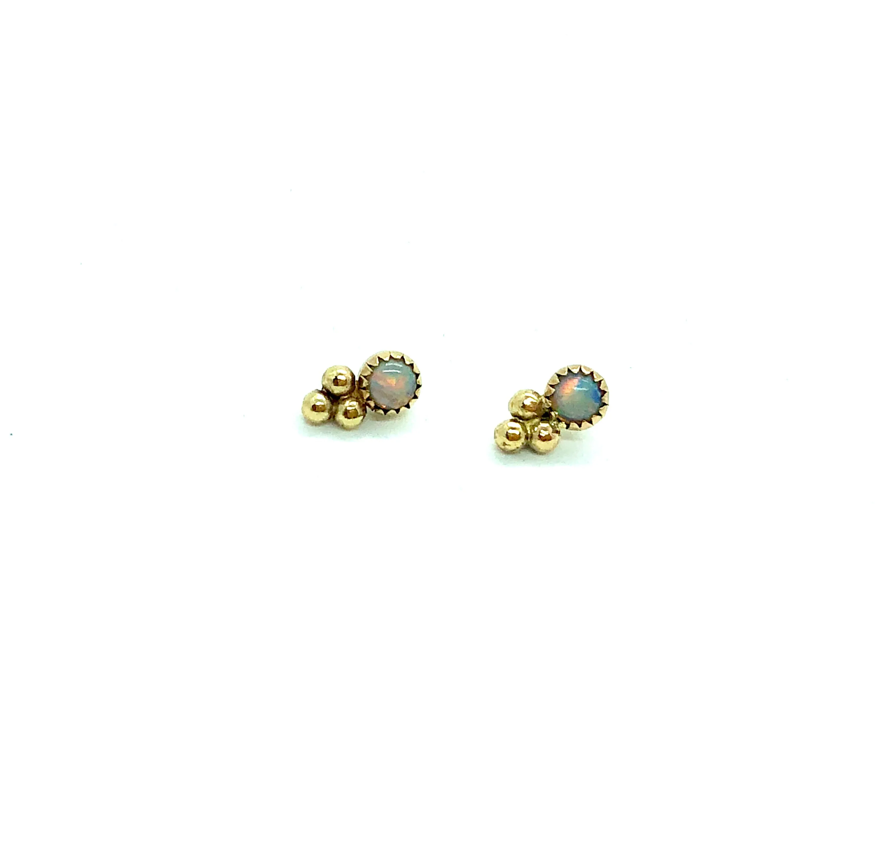 stone stud with triple bead