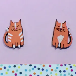 Studs: Cats