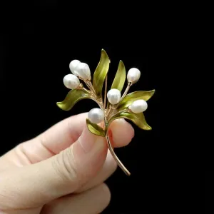 Women's Natural Pearl Olive Branch Brooch